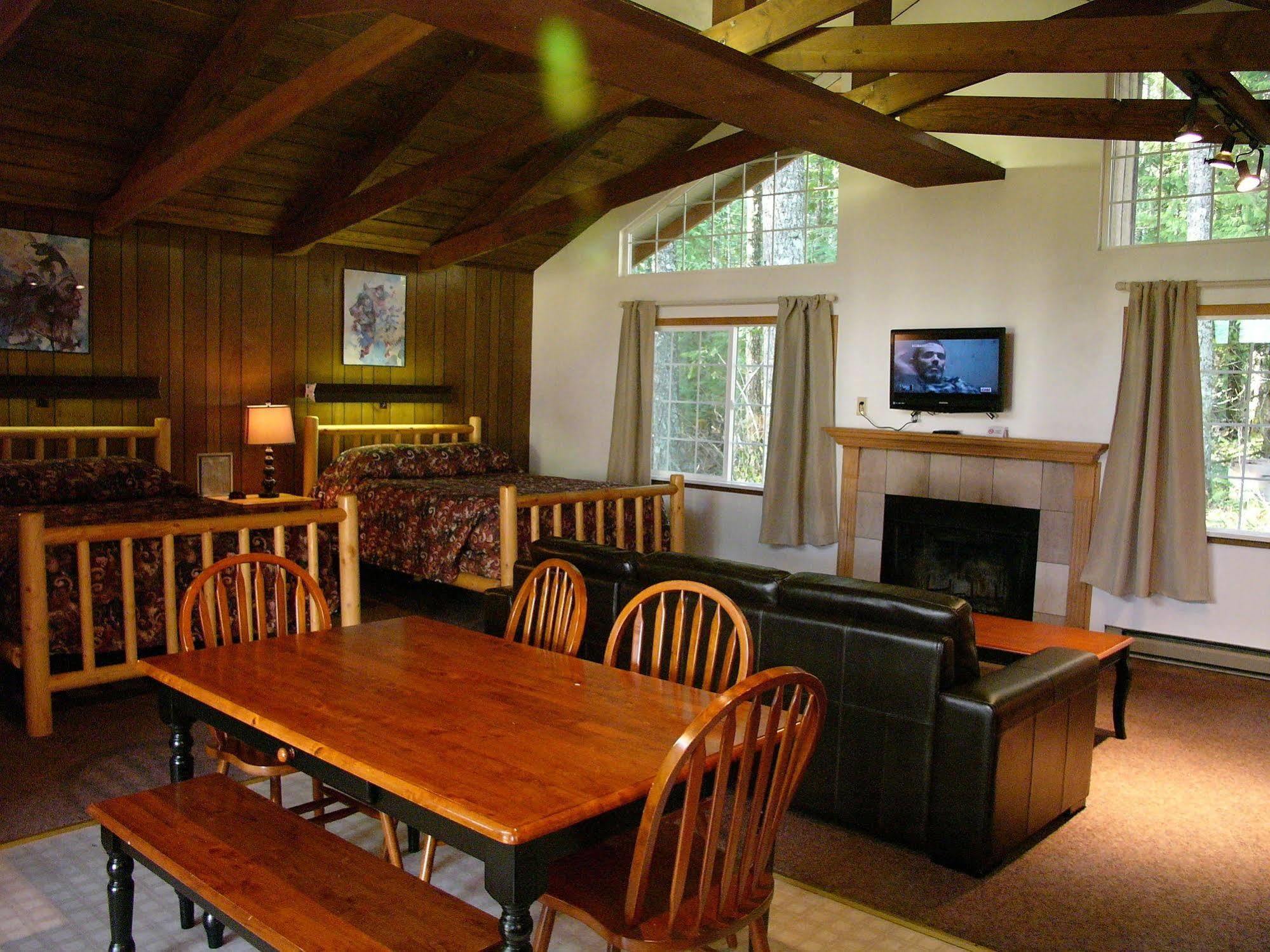 Mountain View Lodge - No Pets Allowed Packwood Esterno foto