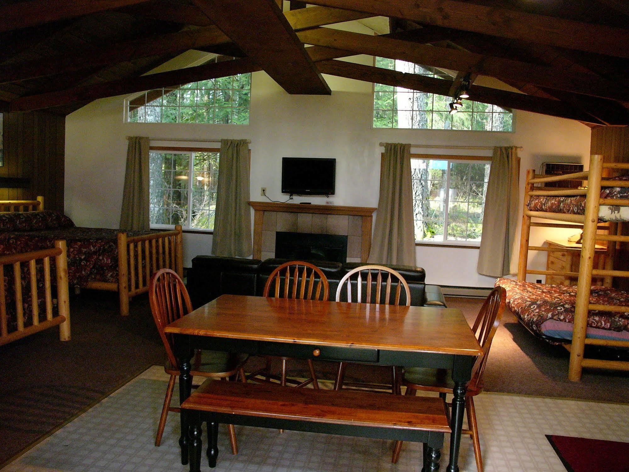 Mountain View Lodge - No Pets Allowed Packwood Esterno foto